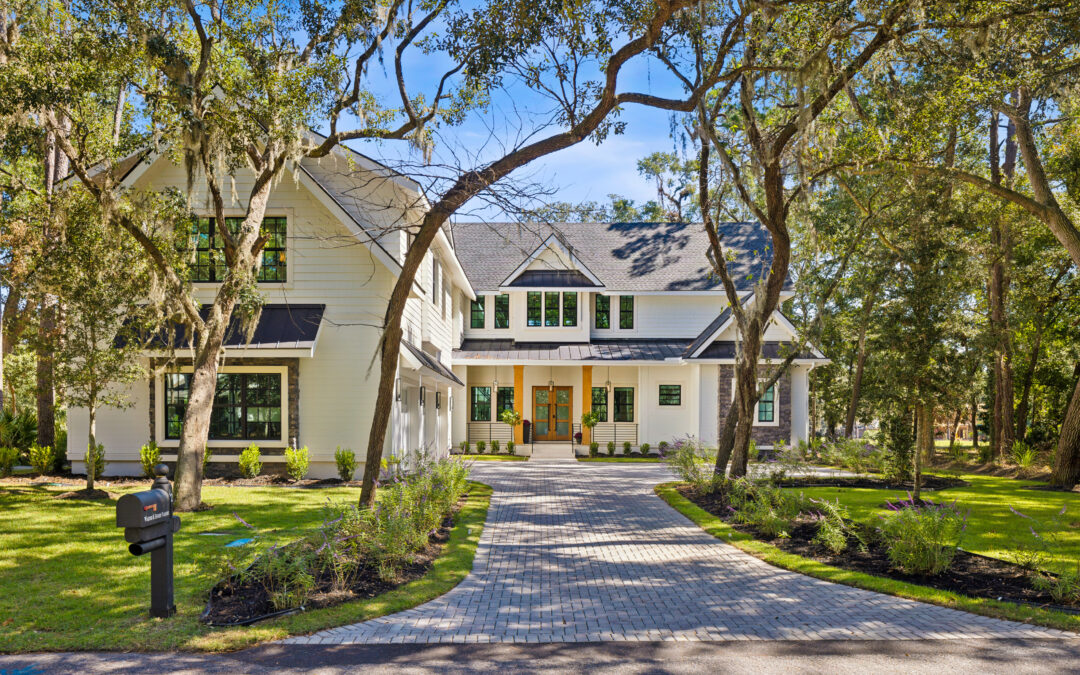 A Grand Welcome: The Art of Exceptional Curb Appeal