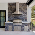 Elevate Outdoor Entertaining with a Luxury Grilling Space